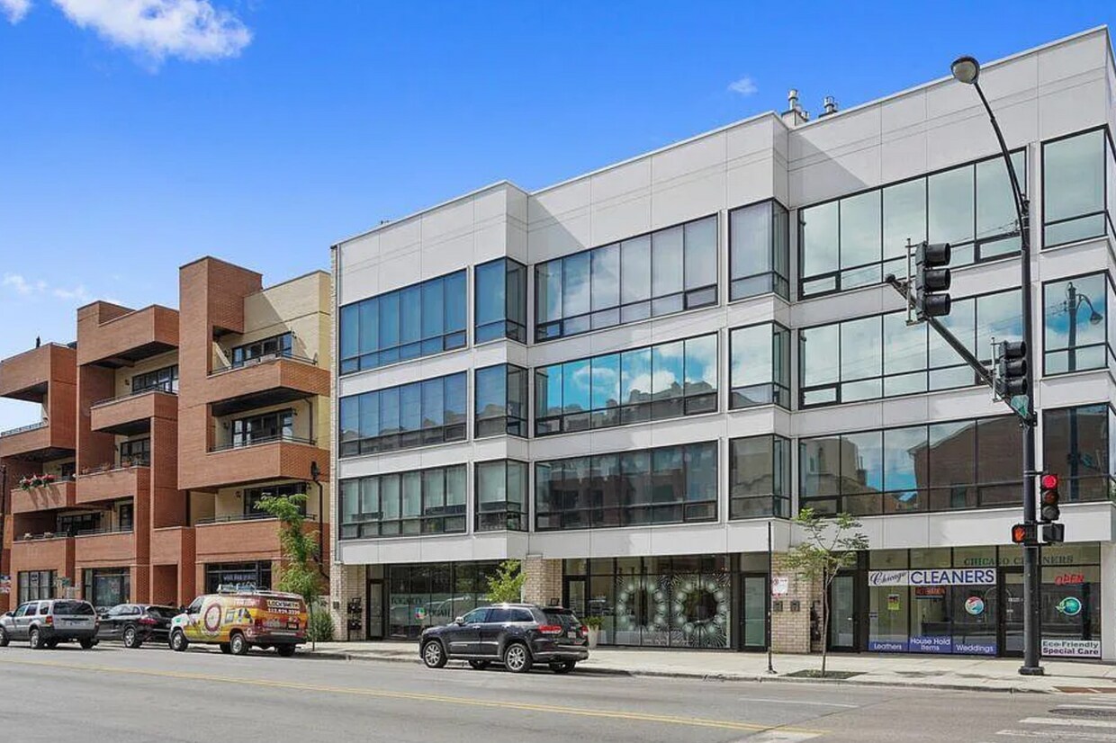 Foto principal - 1404 W Chicago Ave