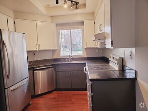 Building Photo - 438 Shadowgraph Dr