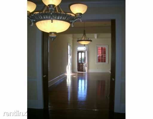 Building Photo - 4 br, 4 bath House - 2471 N Rampart