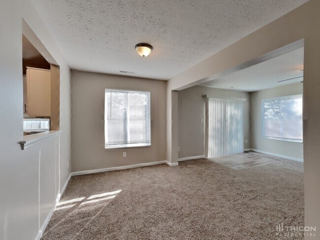 Building Photo - 2445 Grand Fir Dr