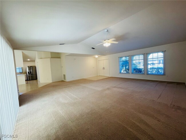 Foto del edificio - 10620 Wood Ibis Ave