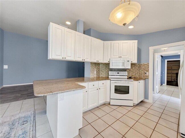 Foto del edificio - 5712 Drummond Way