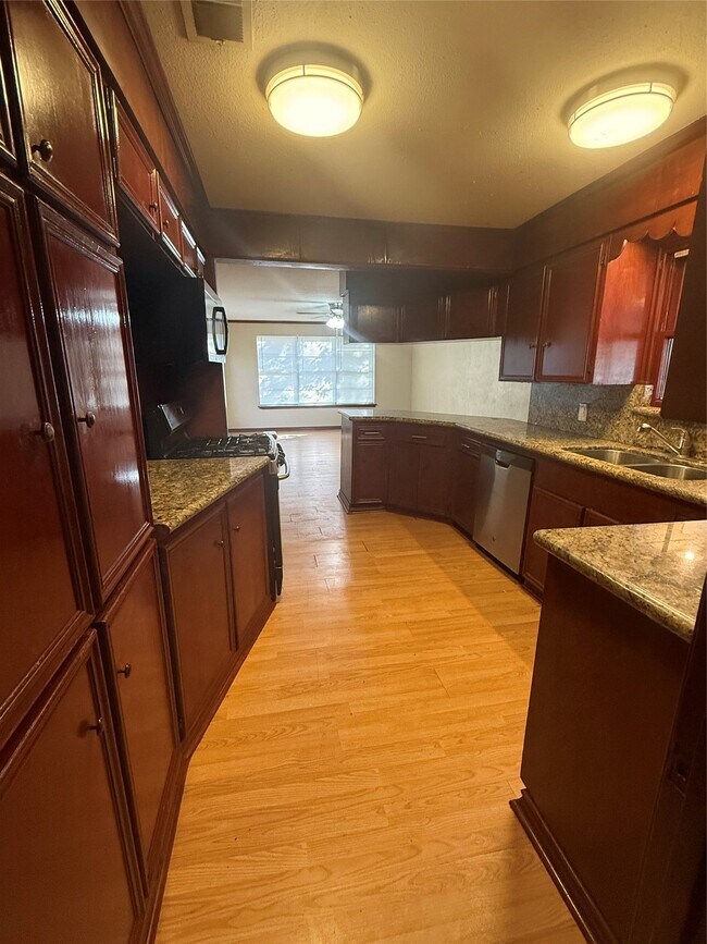 Foto del edificio - 4614 44th St