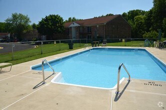 Farmingdale Gardens Als Nj Apartments Pool Farmingdale Gardens
