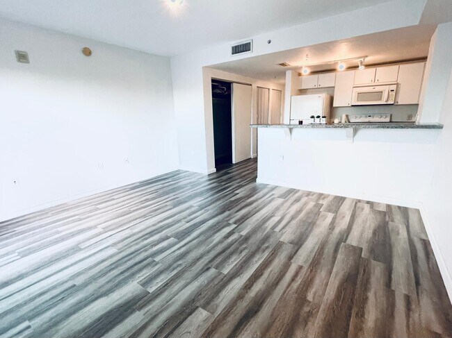 Foto del edificio - 2740 SW 28th Ter