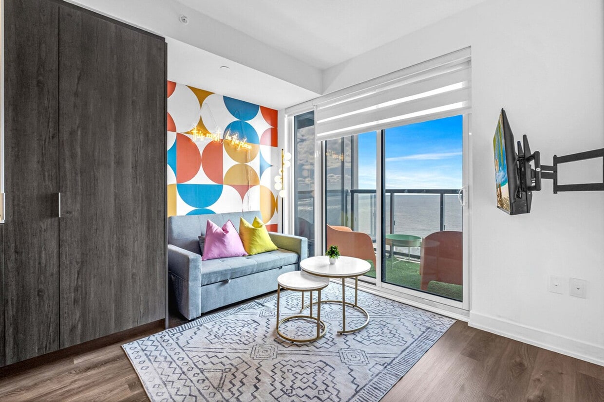 Primary Photo - 395 Martha St