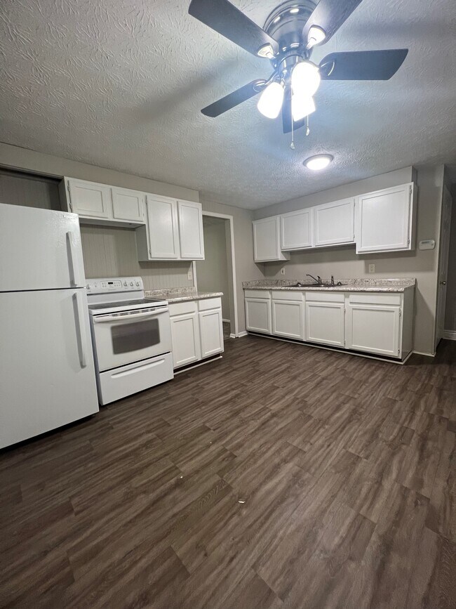 3440 Arnsby Rd, Columbus, OH 43232 House Rental in Columbus, OH