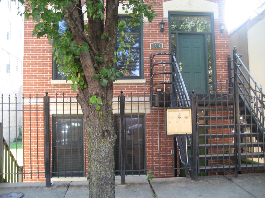 1404 N Bosworth Ave Unit Bosworth 1, Chicago, IL 60642 Apartments in