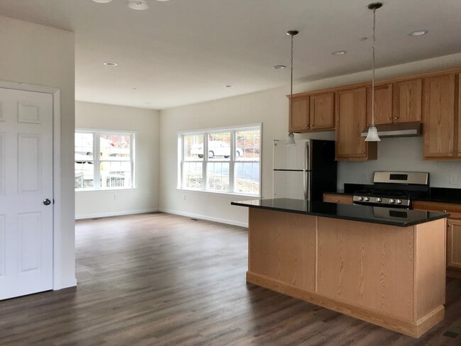 Open Floor Plan - 1002 N Division St