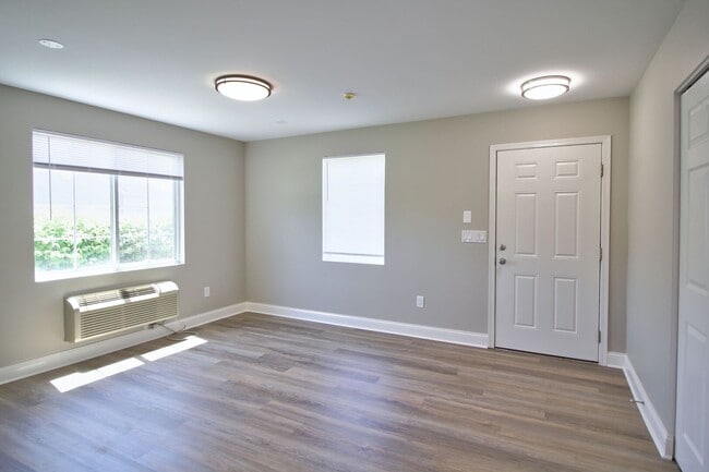 Building Photo - 226 Bertram Dr