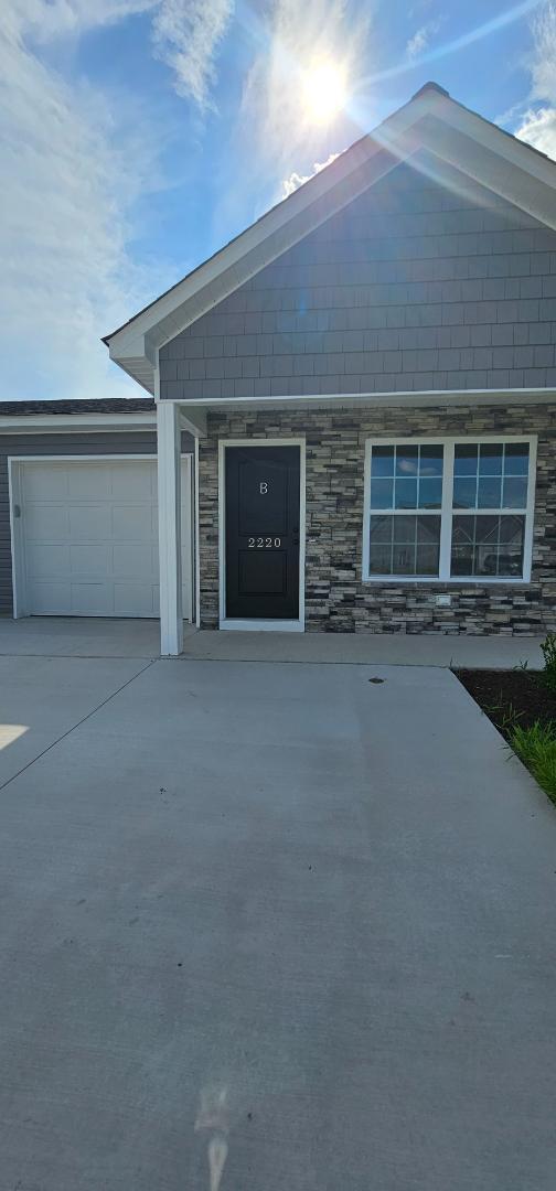 Building Photo - 2220 Remington Ct