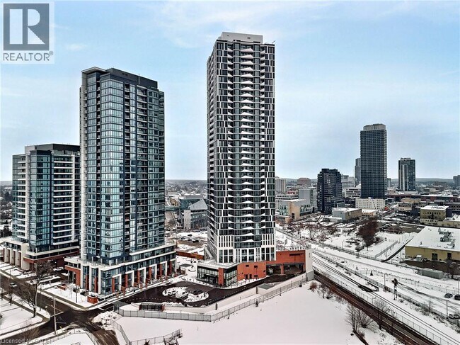 Photo du bâtiment - 25 Wellington St S