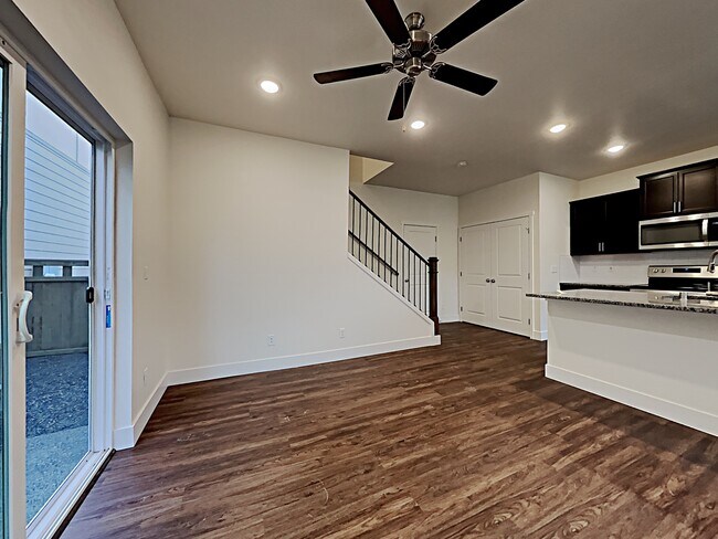 Building Photo - 33118 Ten Trails Parkway SE