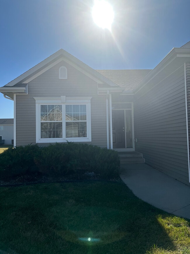 Building Photo - 1787 Hunters Creek Way