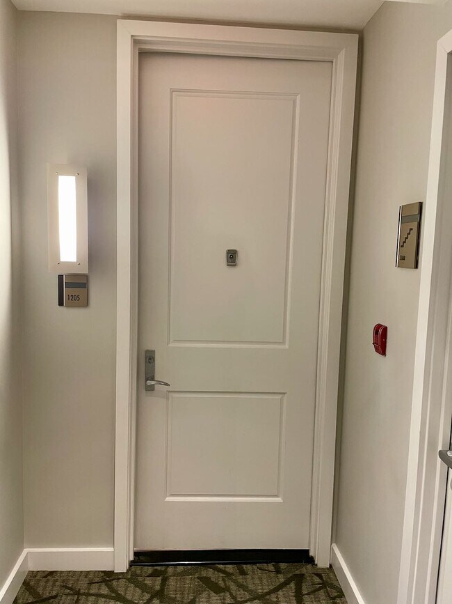 Foto del edificio - 5750 Bou Ave