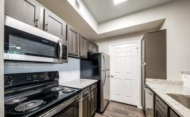 Building Photo - 1 bedroom in Grand Prairie TX 75050