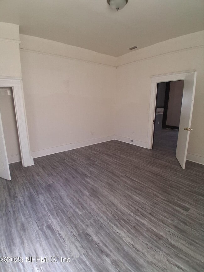 Building Photo - 2005 Morehouse Rd