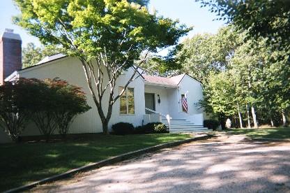 Building Photo - 22 Shorewood Dr
