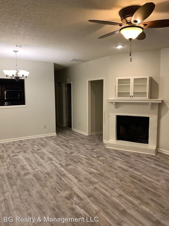 Building Photo - 3 br, 2 bath House - 103 Charolais St. Unit A