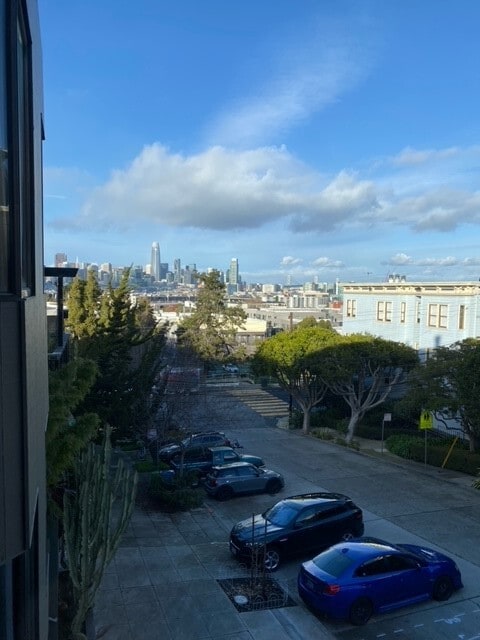 VIEWS - 630 Carolina St