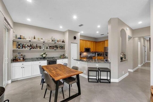 Foto del edificio - 5812 NW 119th Terrace