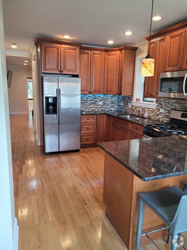 Portage Park Apartments for Rent with Wheelchair Access Chicago, IL 1 Rentals