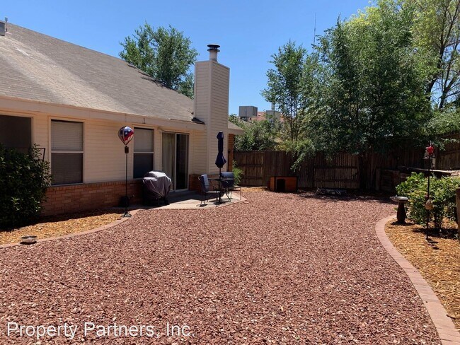 Building Photo - 3 br, 2 bath House - 7821 Bursera Dr NW