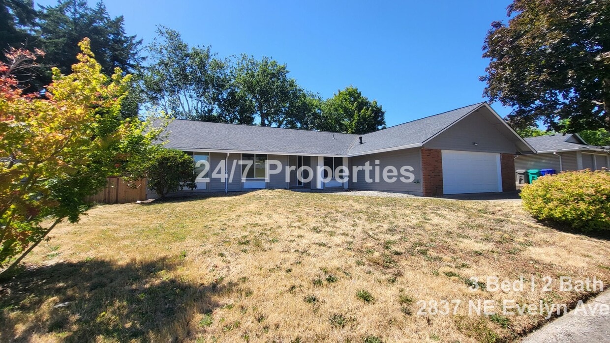 Primary Photo - New Everything! - Beautiful Ranch Home in ...