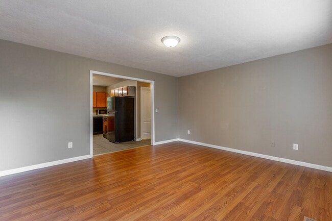 Building Photo - 11209 Dayton Pike