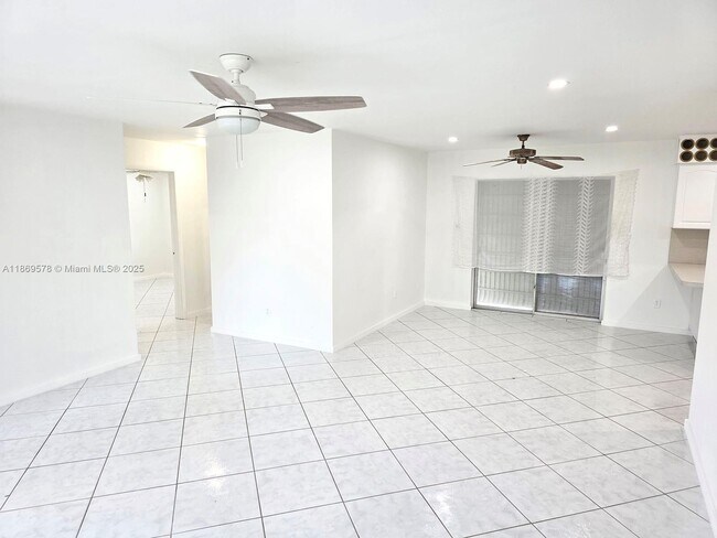 Foto del edificio - 2911 NE 9th Ave