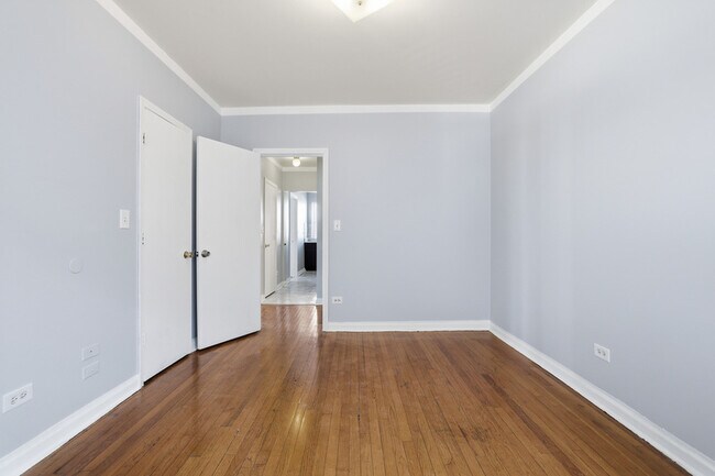 Foto del edificio - 7501 S Stewart Ave