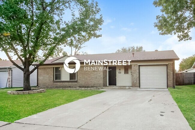Foto del edificio - 3 Bedroom Pet-Friendly Home in MESQUITE, TX with Main Street Renewal
