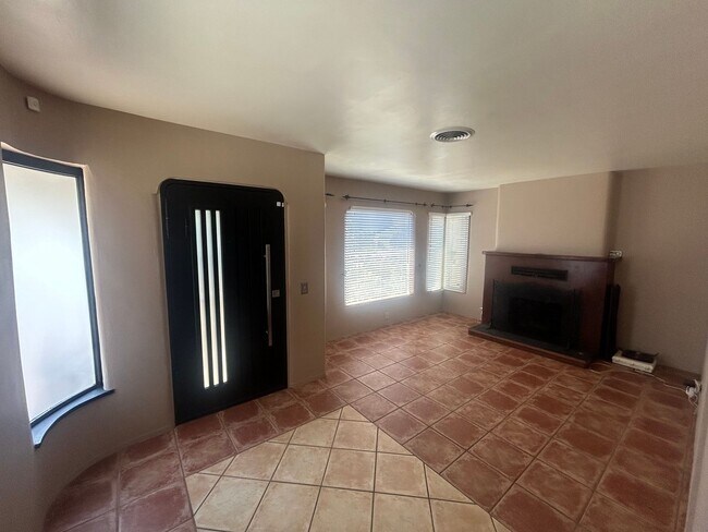 Foto del edificio - Charming 1951 Tujunga Home – Hillside Hide...