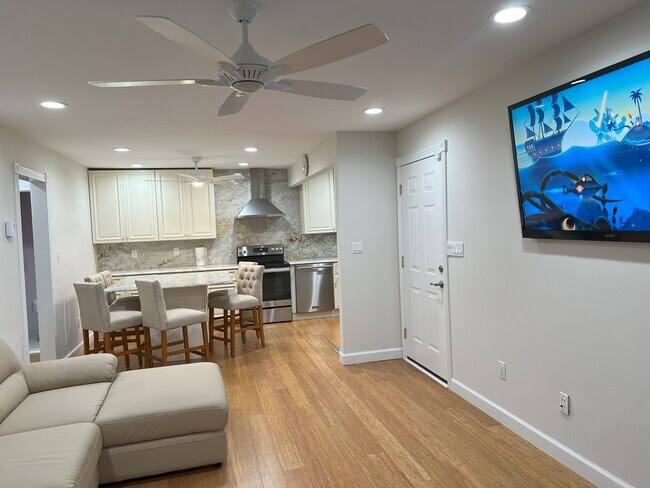 Building Photo - 1382 Ocean Ave