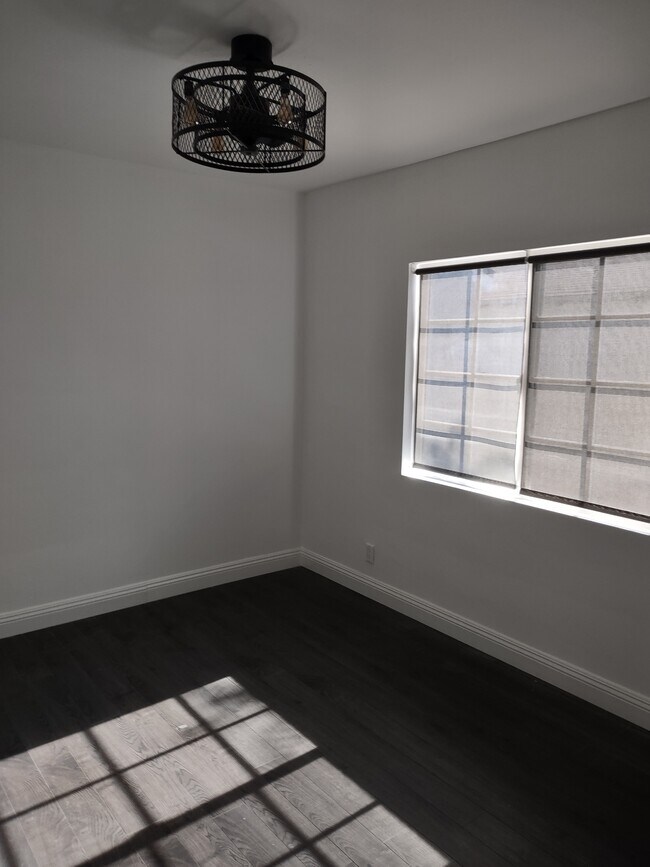 Primer dormitorio - 18318 Gresham St