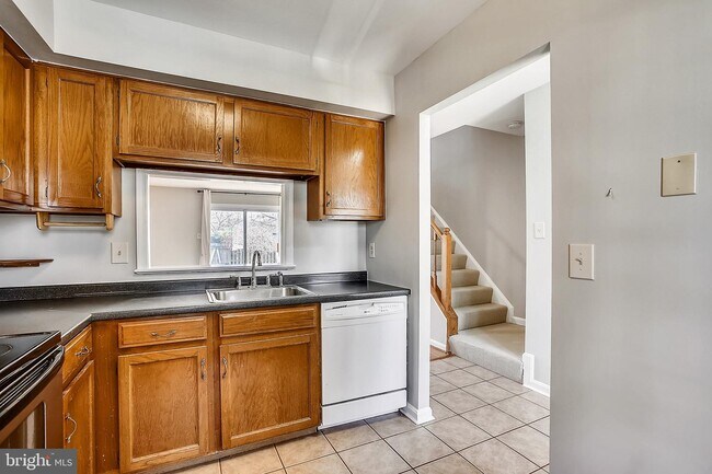 Building Photo - 6509 Brick Hearth Ct