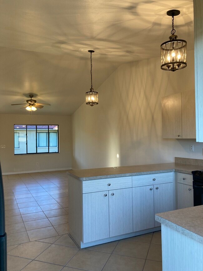 Foto del edificio - 18633 Holly Rd