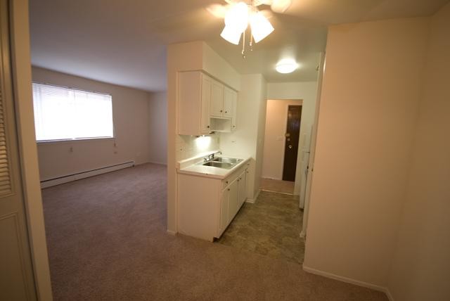 Primary Photo - 2640 N Hampden Ct