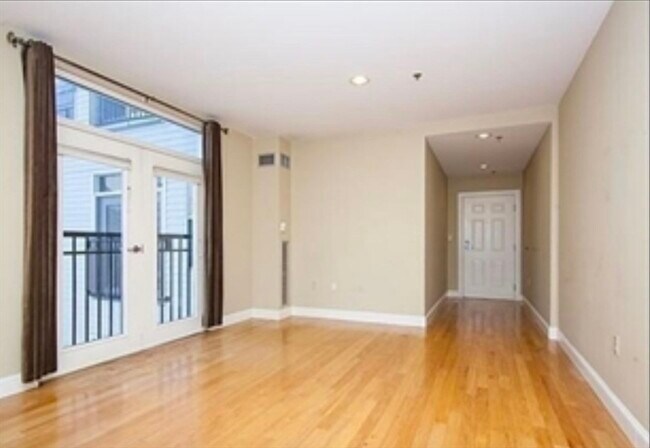Foto del edificio - 1723 Washington St