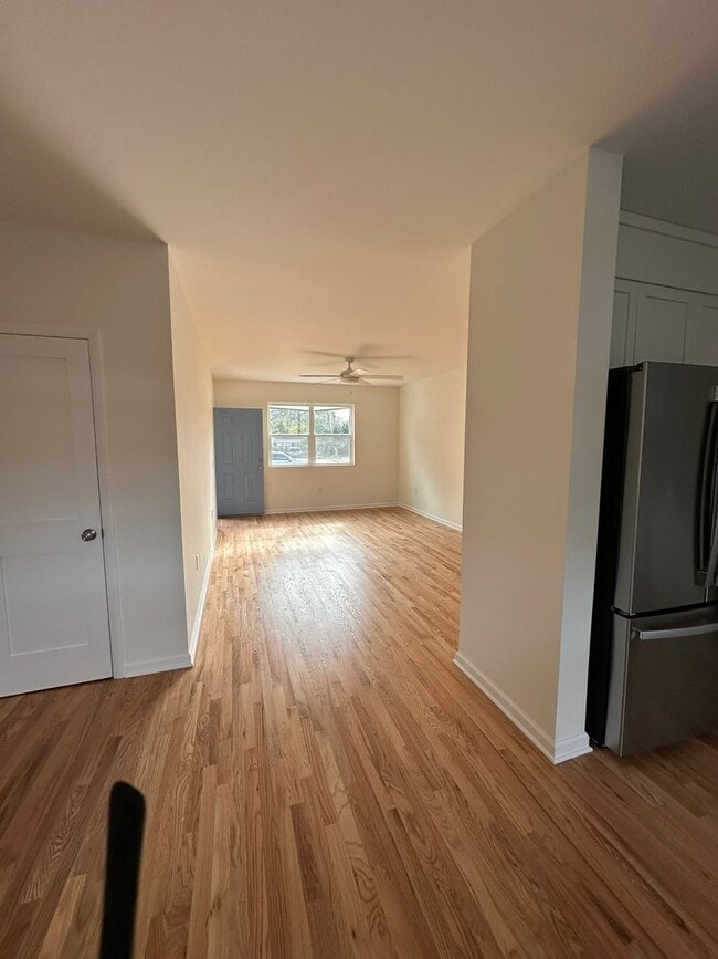Building Photo - 664 Windermere Blvd