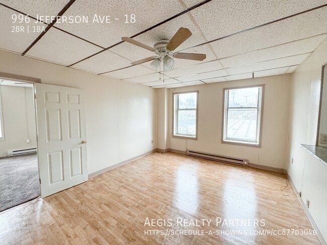 Foto del edificio - WASHINGTON, PA AMAZING VALUE (2Bed 1 BATH)