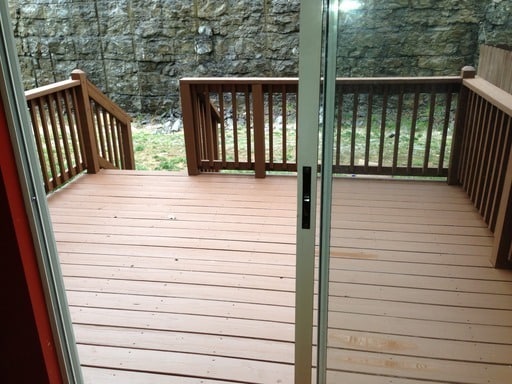 Building Photo - Wonderful 3 Bedroom 2.5 Bath Townhouse in West Park!