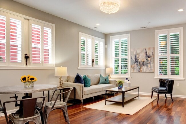 Photo - 1907 11th St NW Townhome