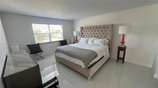 Foto del edificio - 619 Orton Ave