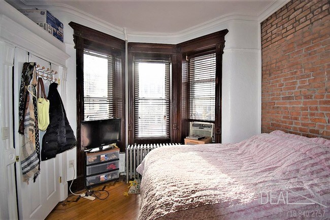 Foto del edificio - 441 63rd Street #ParlorR