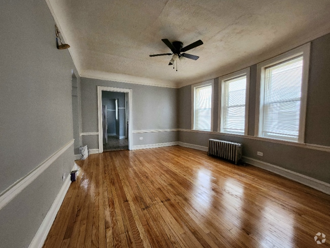 Building Photo - 1307 W 91st St