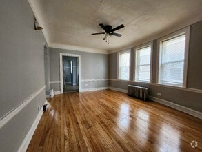 Building Photo - 1307 W 91st St