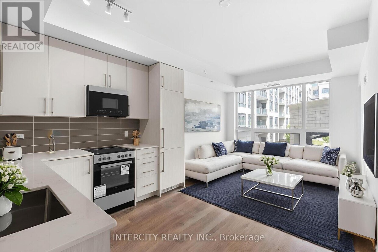 Photo principale - 2075-2075 King Rd