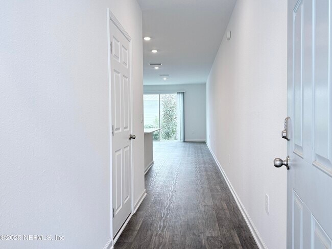 Foto del edificio - 12741 Barrack Ln