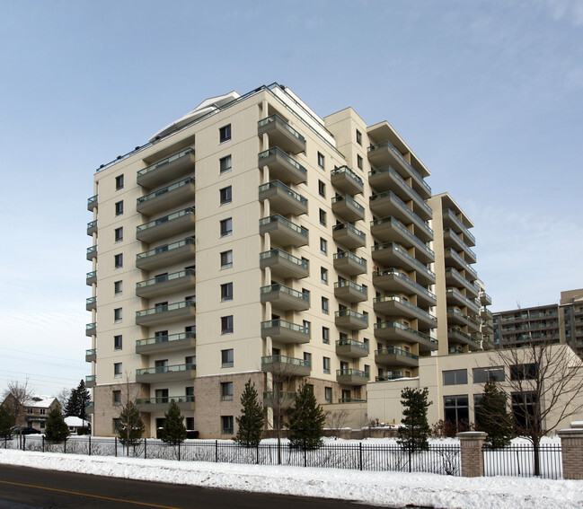 Building Photo - The Trillium at the Royal Gardens